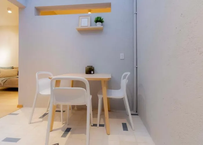 Capitalia Two Bedroom Retreat Near El Angel With Rooftop And Gym Apartment Mexico City