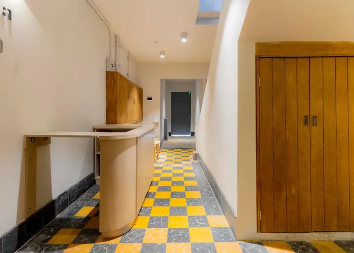 Apartment Capitalia Two Bedroom Retreat Near El Angel With Rooftop And Gym Mexico City