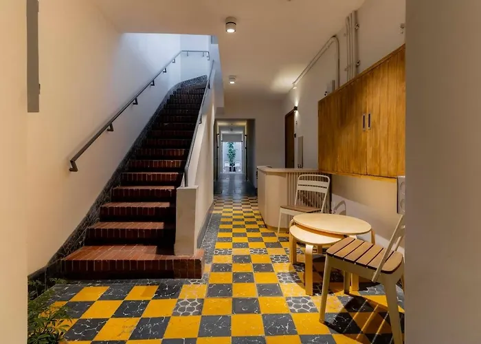 Capitalia Two Bedroom Retreat Near El Angel With Rooftop And Gym